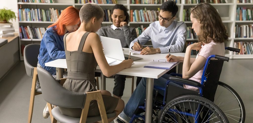 Creación de nueva Unidad de Inclusión y Acompañamiento Estudiantil de la VRAC